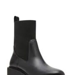Women's Blondo Frankie Waterproof Chelsea Boot in black sz 9